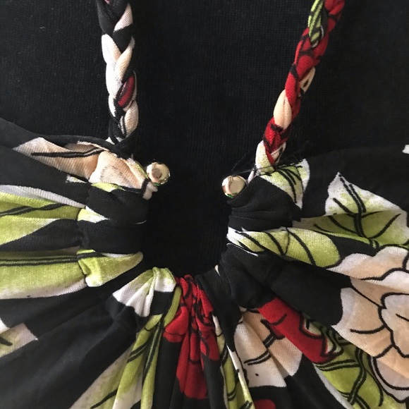 🌺 Red & Black Floral Halter Midi Dress 🌺 - Picture 3 of 6